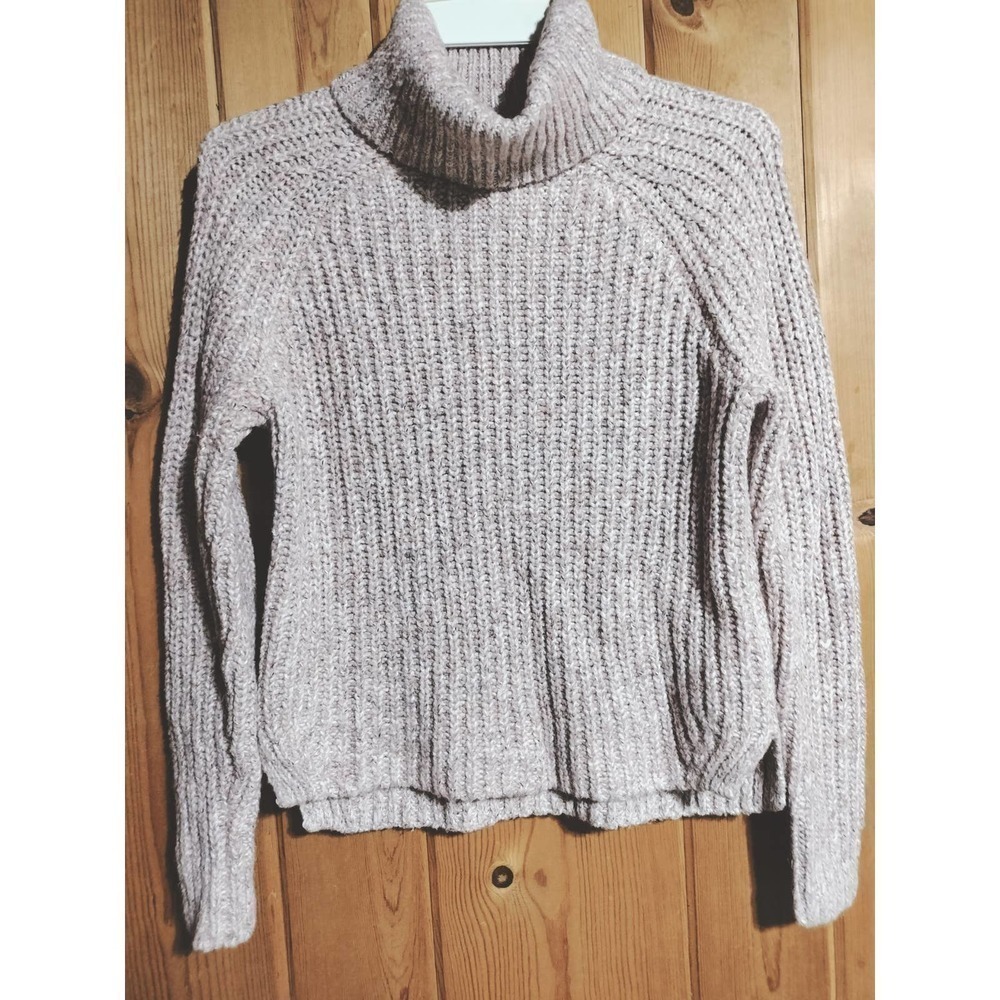 Abercrombie and Fitch light pink knit turtle neck sweater size XS